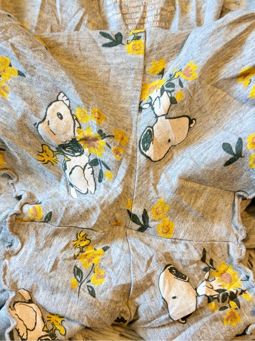 Snoopy Ruffle Lounge Shorts - Picture 7 of 10